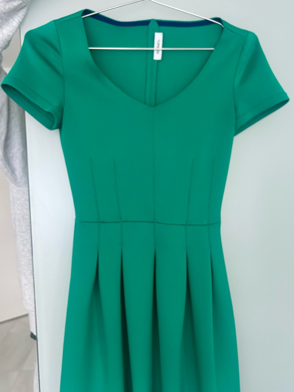 Max & Co. Emerald Green Short Sleeve Fit-and-Flare Mini Dress